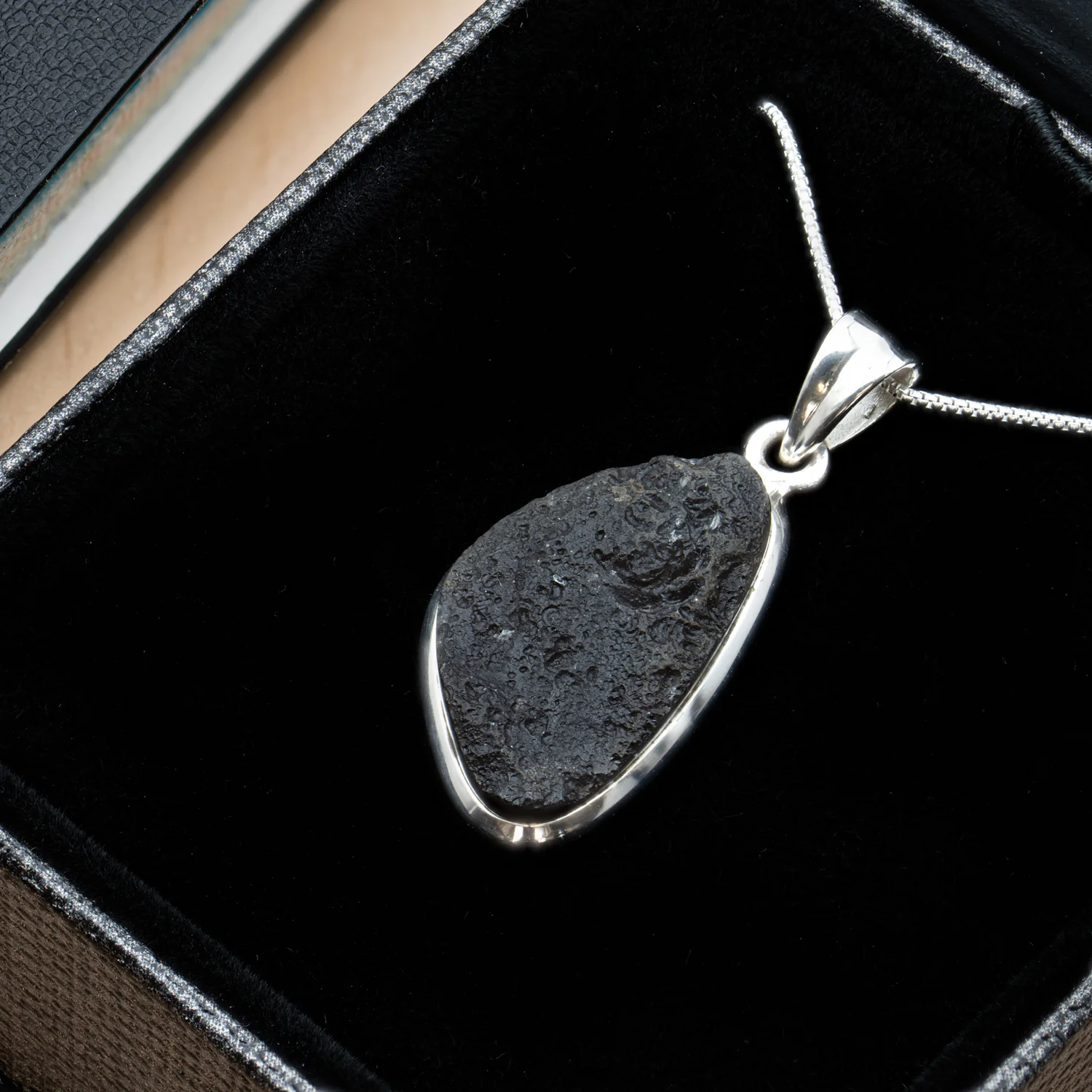Agni Manitite Pendant - Image 4